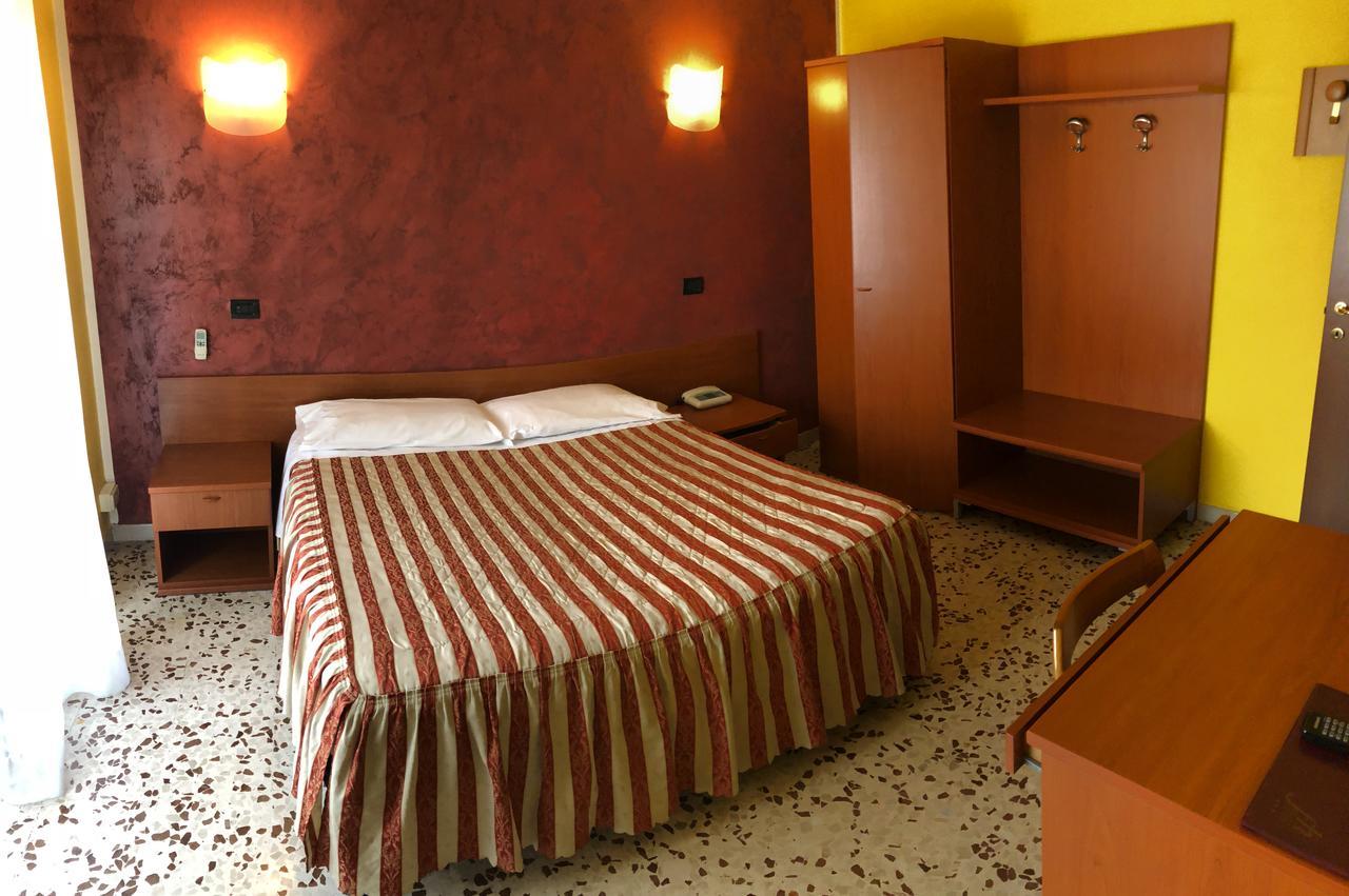 Hotel Frejus Collegno Luaran gambar