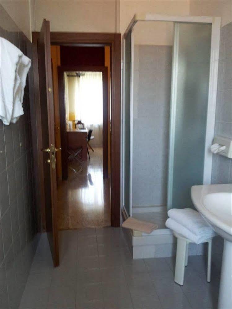 Hotel Frejus Collegno Luaran gambar