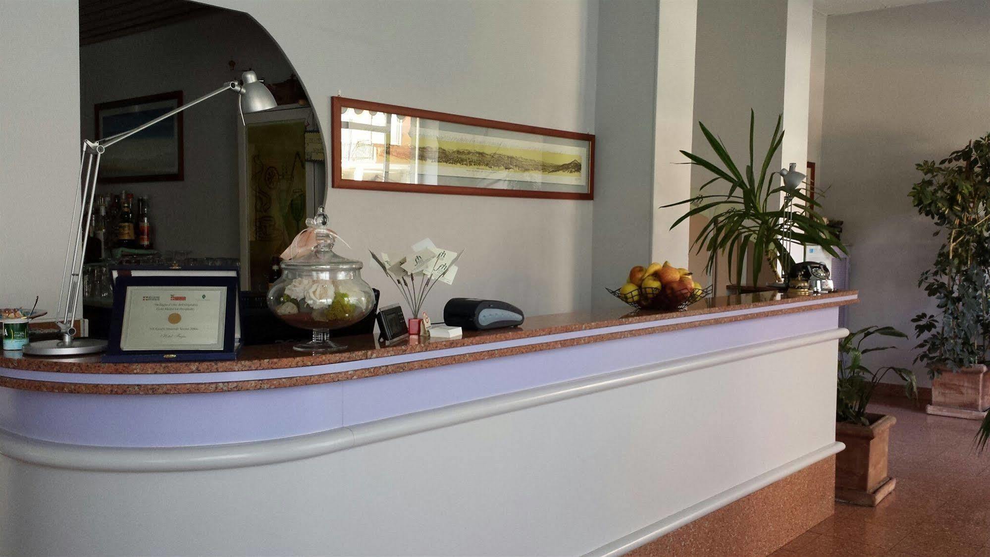 Hotel Frejus Collegno Luaran gambar