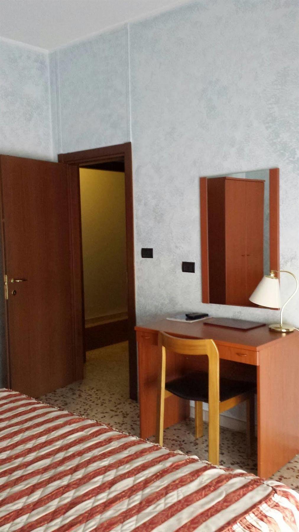 Hotel Frejus Collegno Luaran gambar