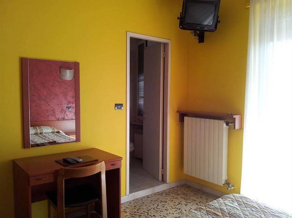 Hotel Frejus Collegno Luaran gambar